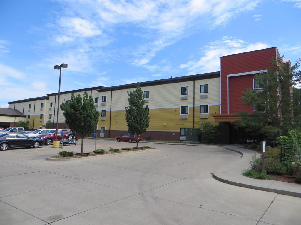 Econo Lodge Inn & Suites Fairgrounds Des Moines Exterior foto